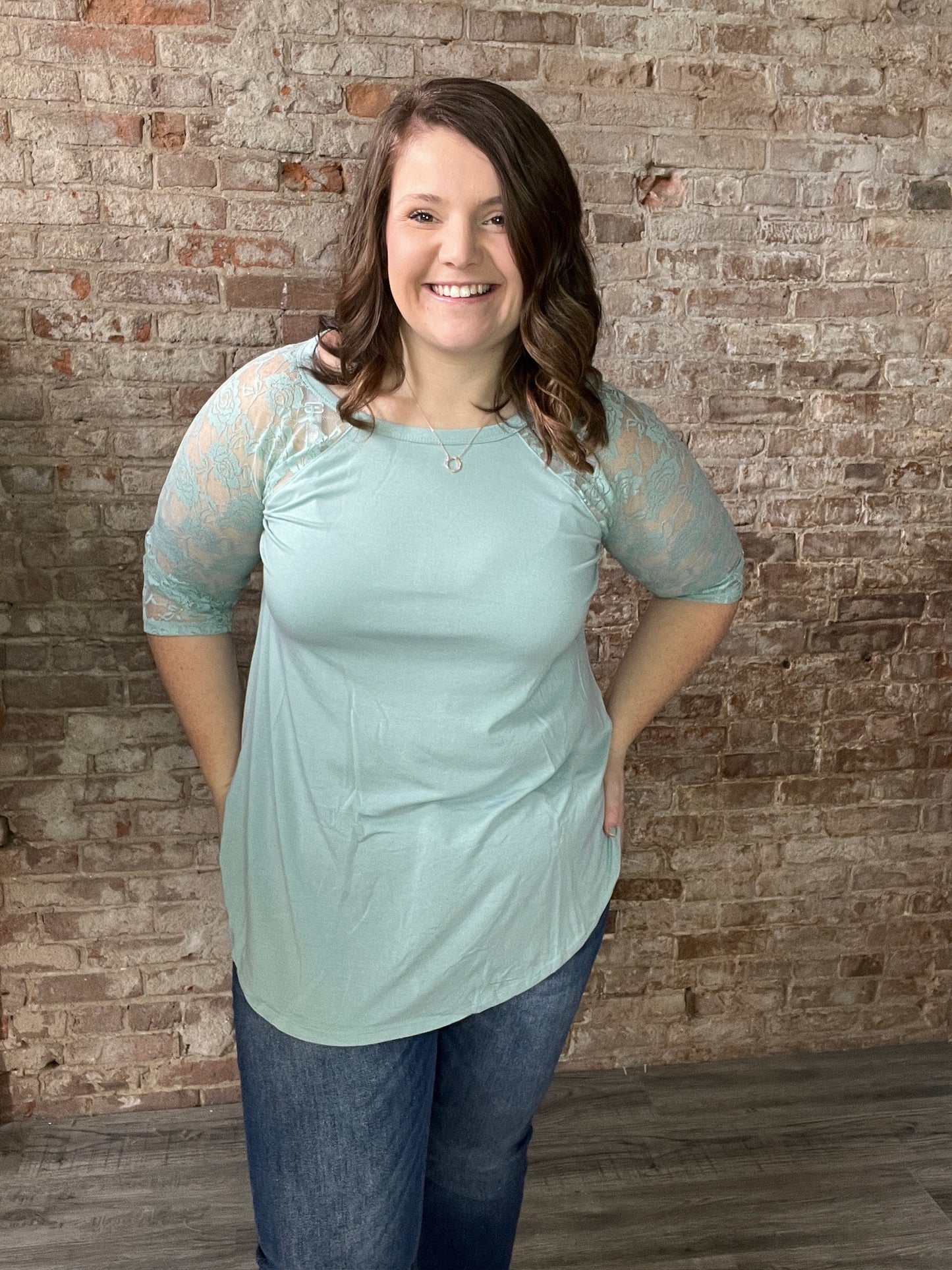 Curvy Lace Sleeve Top