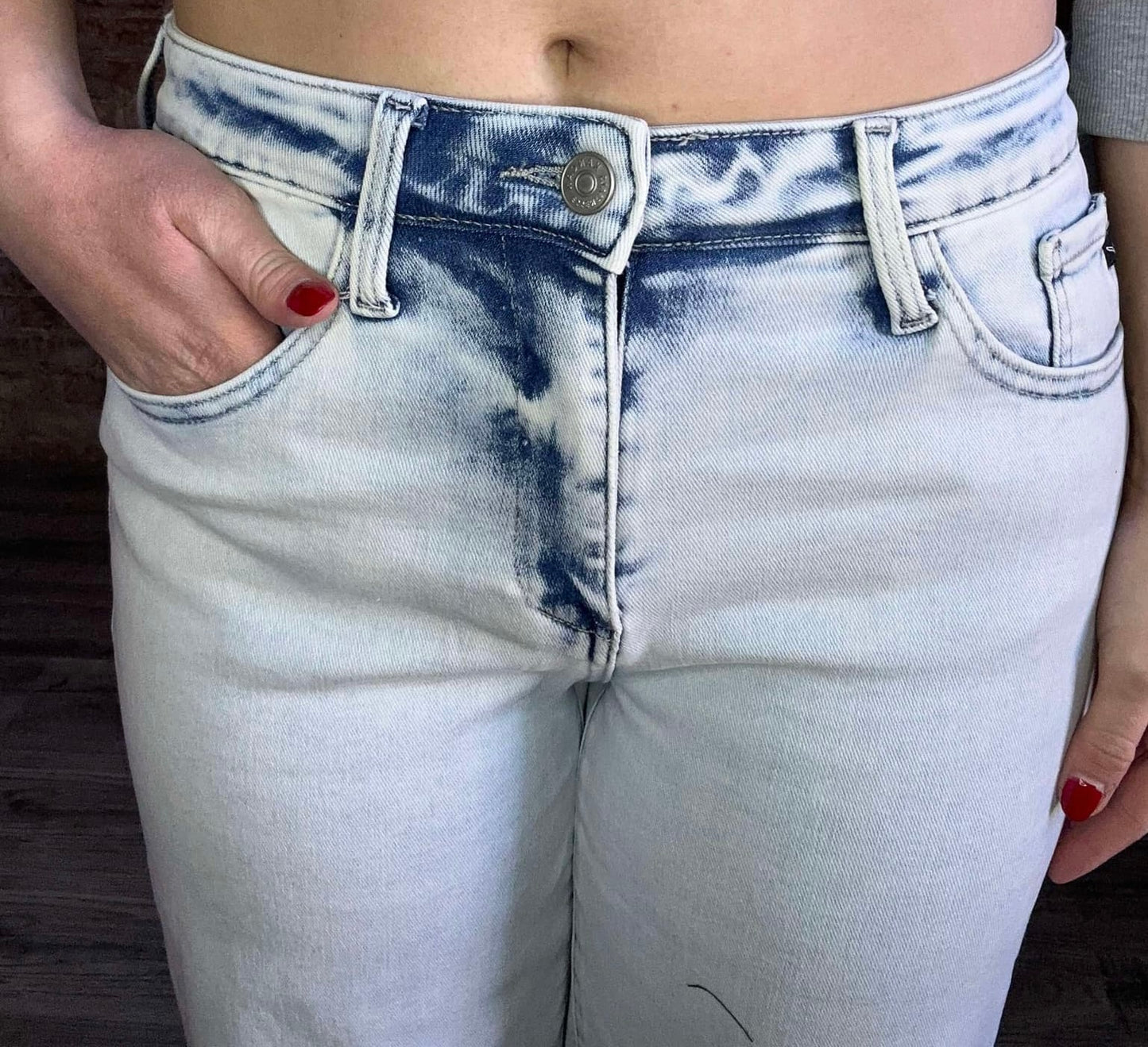 High Rise Wide Leg Cropped Jeans