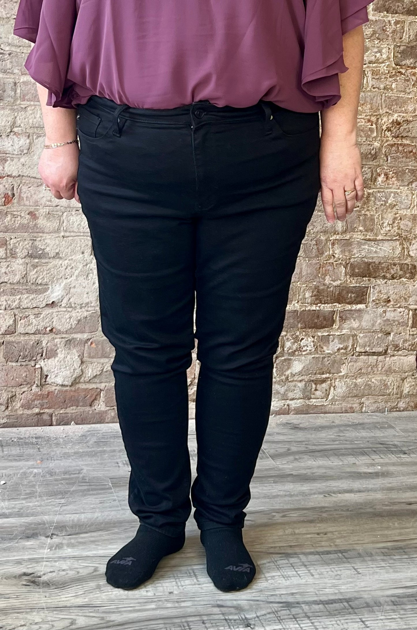 Curvy High Rise Skinny Black KanCans
