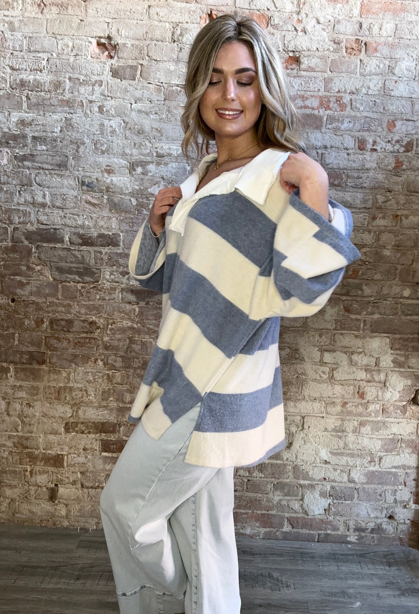 Soft Striped Big Collared Pullover