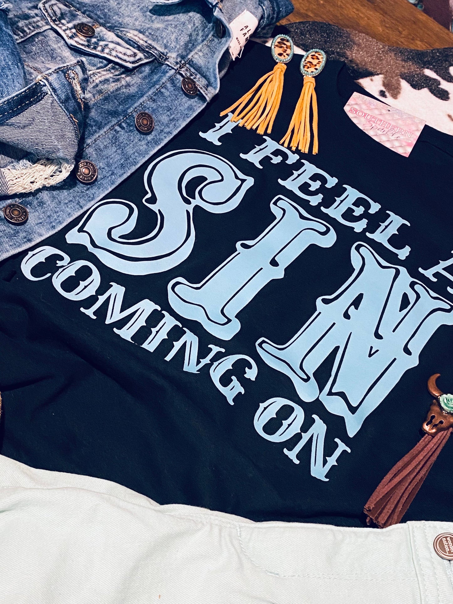 Curvy "I Feel A Sin Coming On" Tee