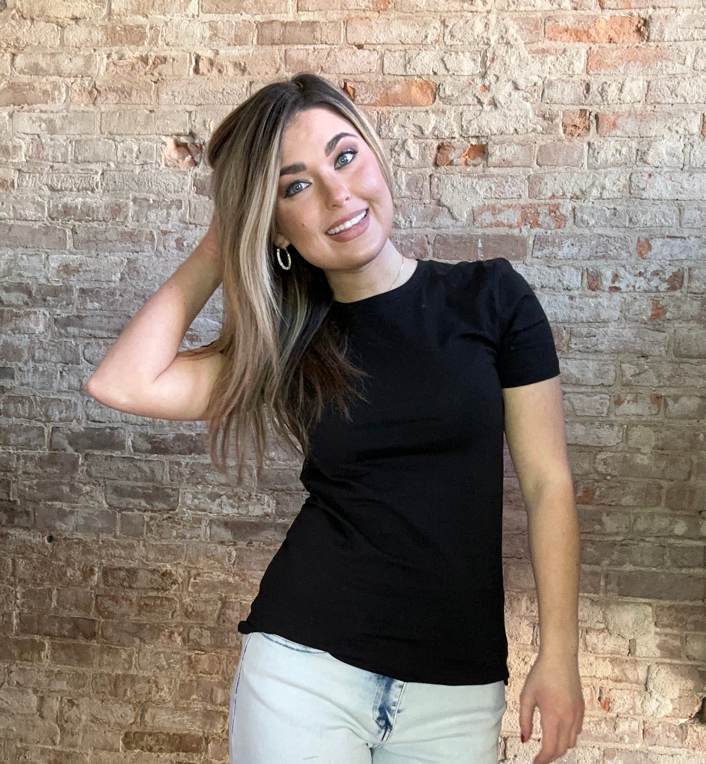 Simple Essential Tee ~ Black