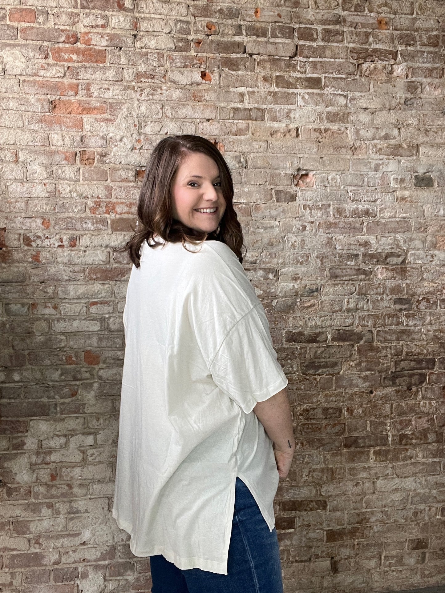 Curvy Simple Short Sleeved Tee