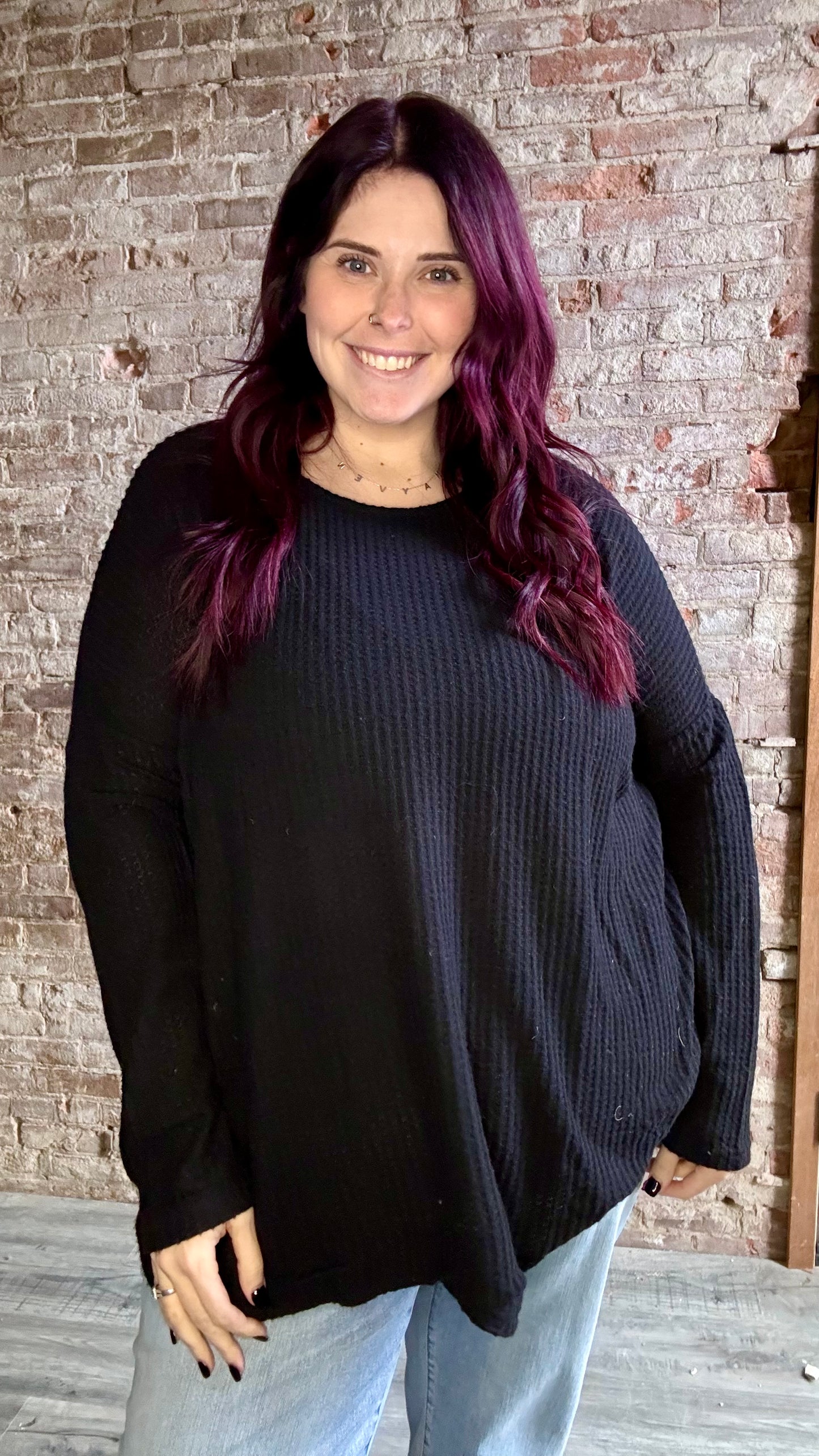 Curvy Waffle Knit Essential ~ Black