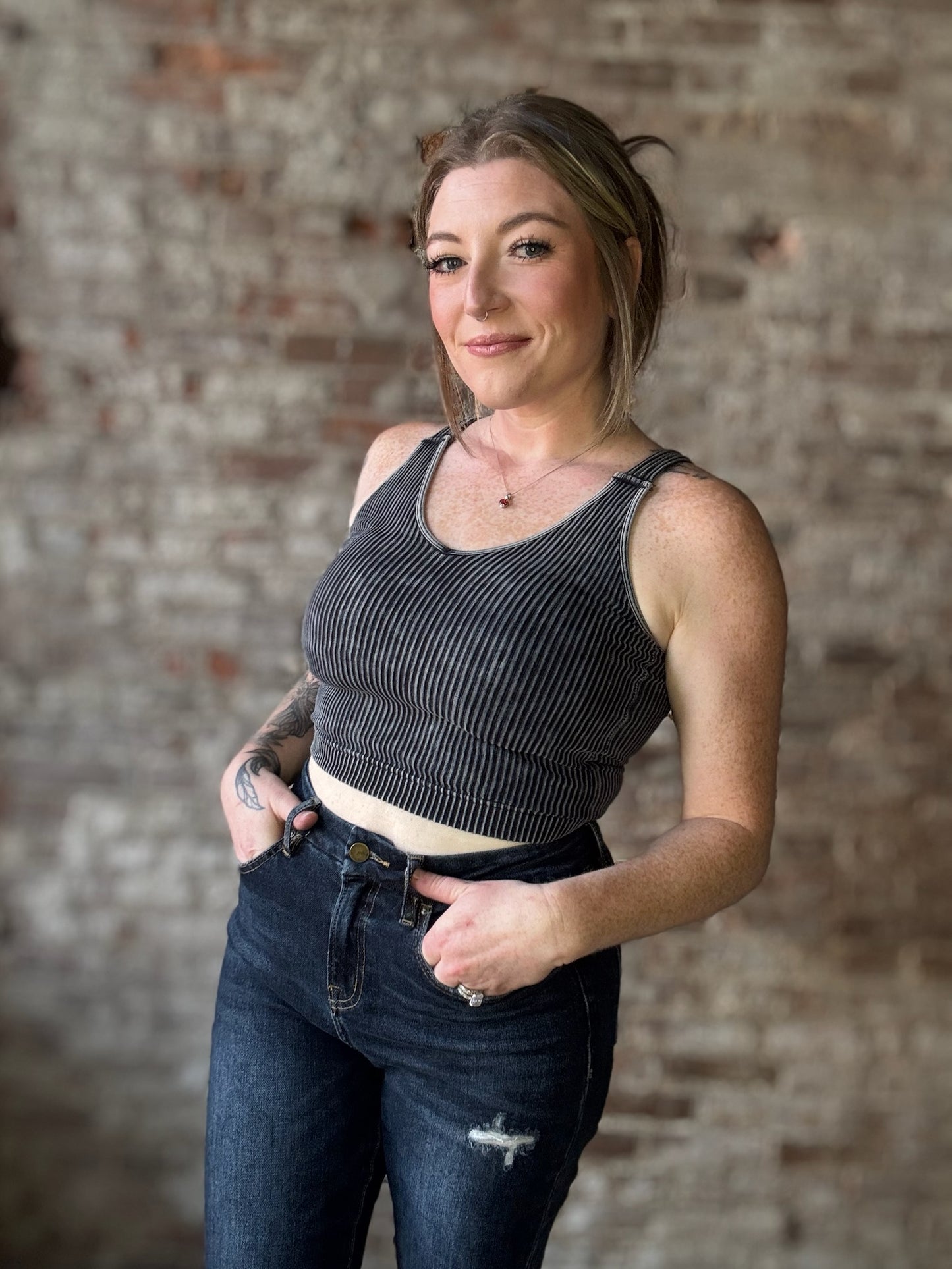 Mineral Washed Ribbed Cropped V Neck Tank with Removable Bra ~ Black