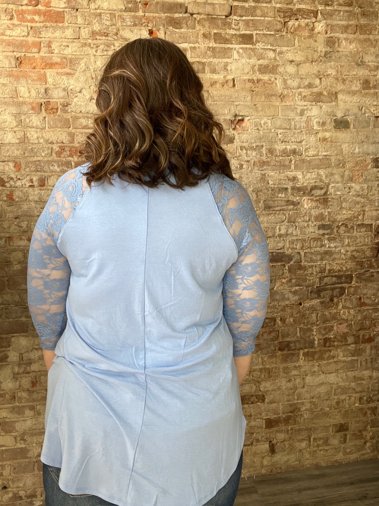 Curvy Lace Sleeve Top