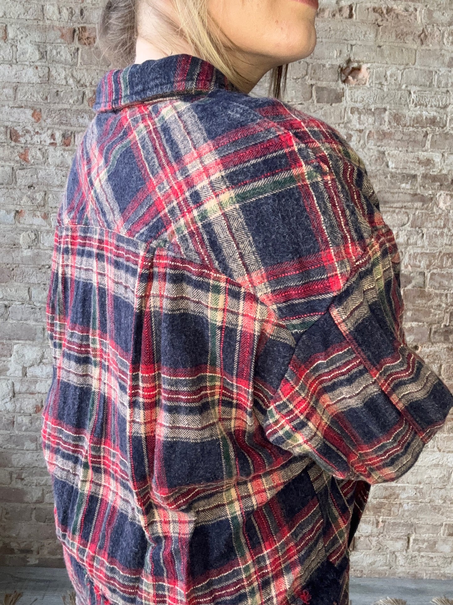 Mineral Washed Plaid Flannel Shirt ~ Navy