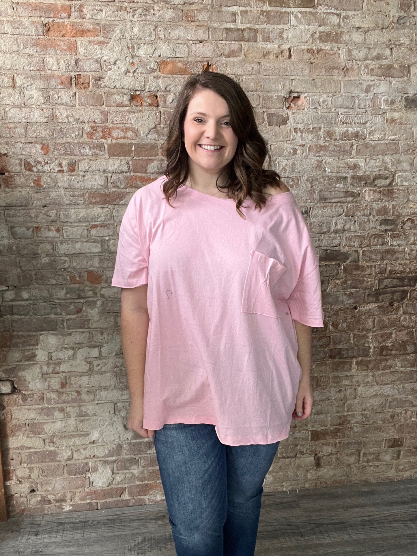 Curvy Simple Loose Neck Tees