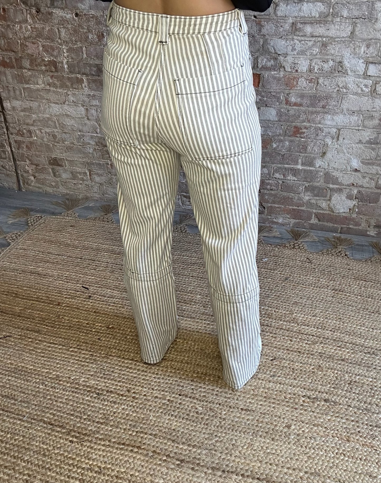 Loose Fit Straight Striped Jeans ~ Grey Dawn