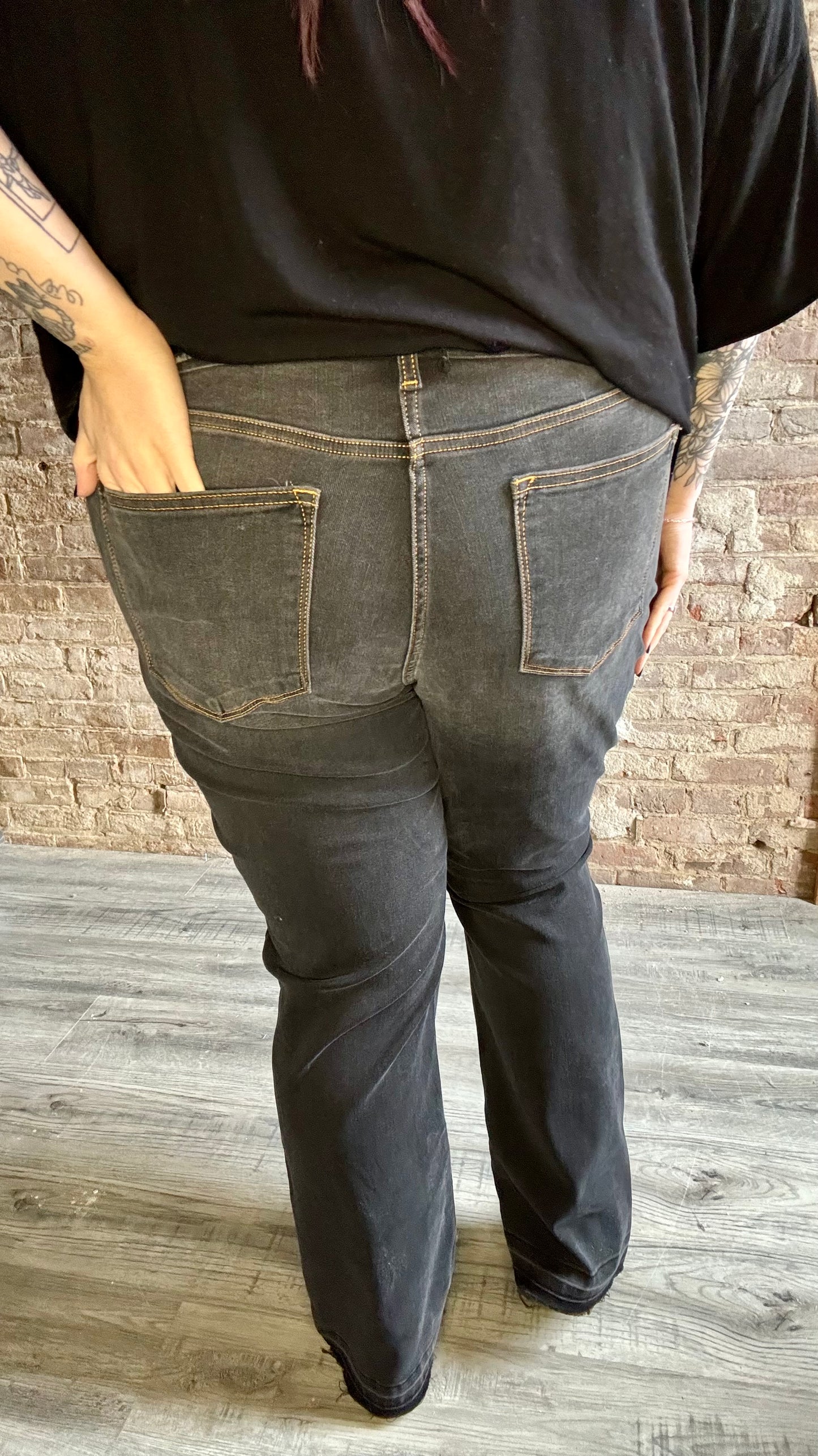 Curvy Judy Blue High Rise Boot Cut Black