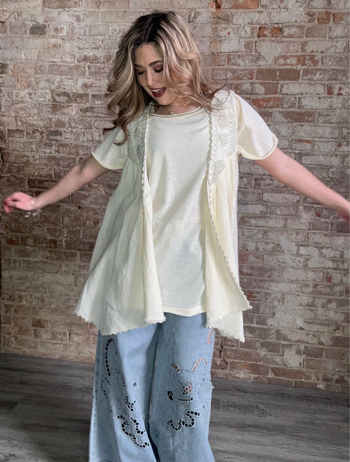 Sleeveless Open Front Layering Cardigan