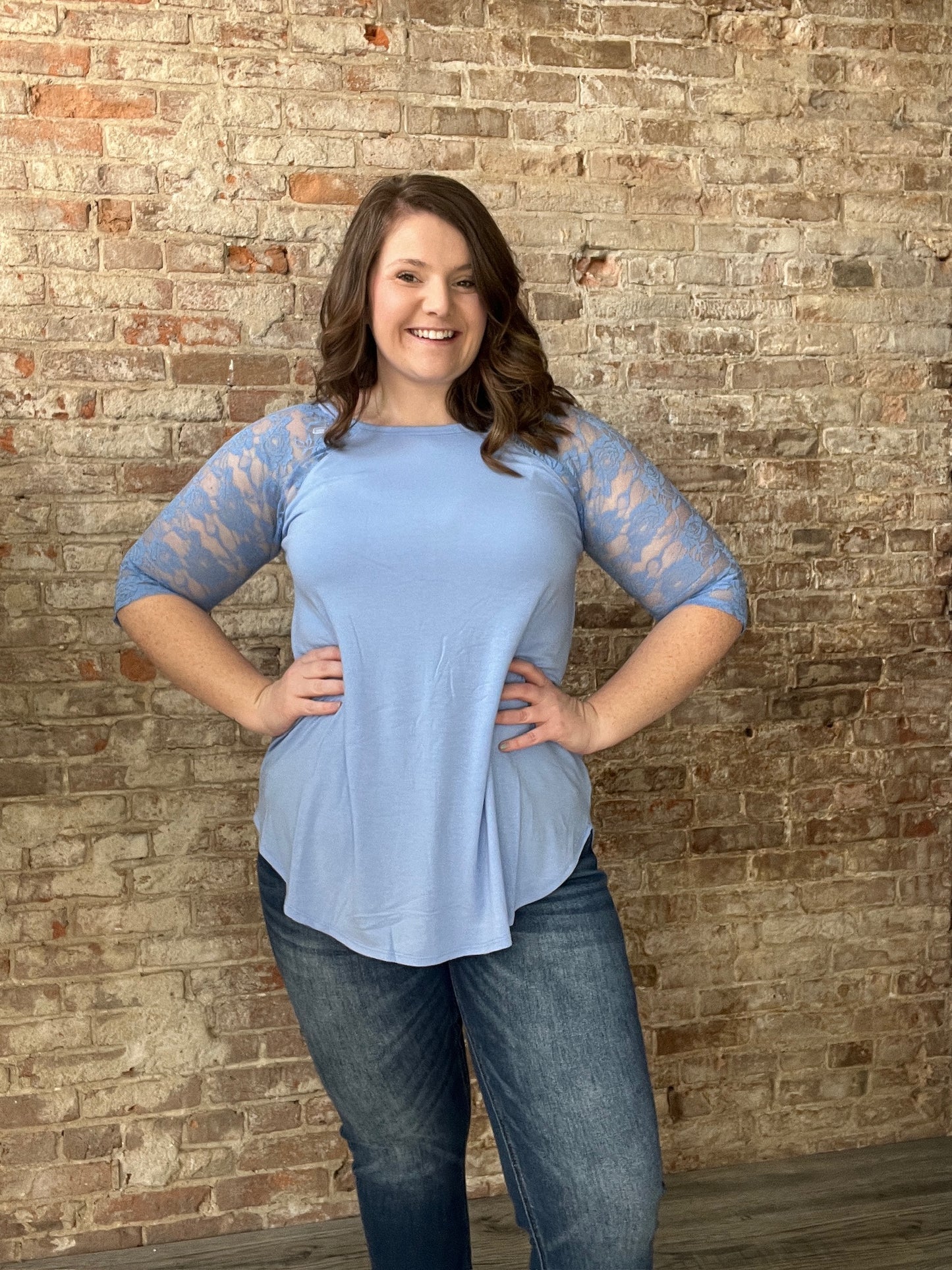 Curvy Lace Sleeve Top