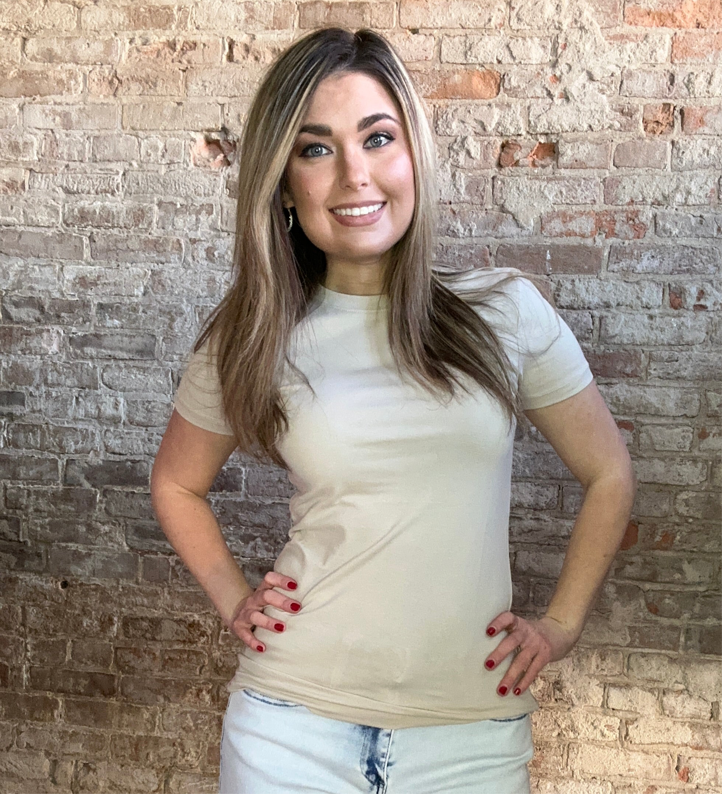 Simple Essential Tee ~ Off White