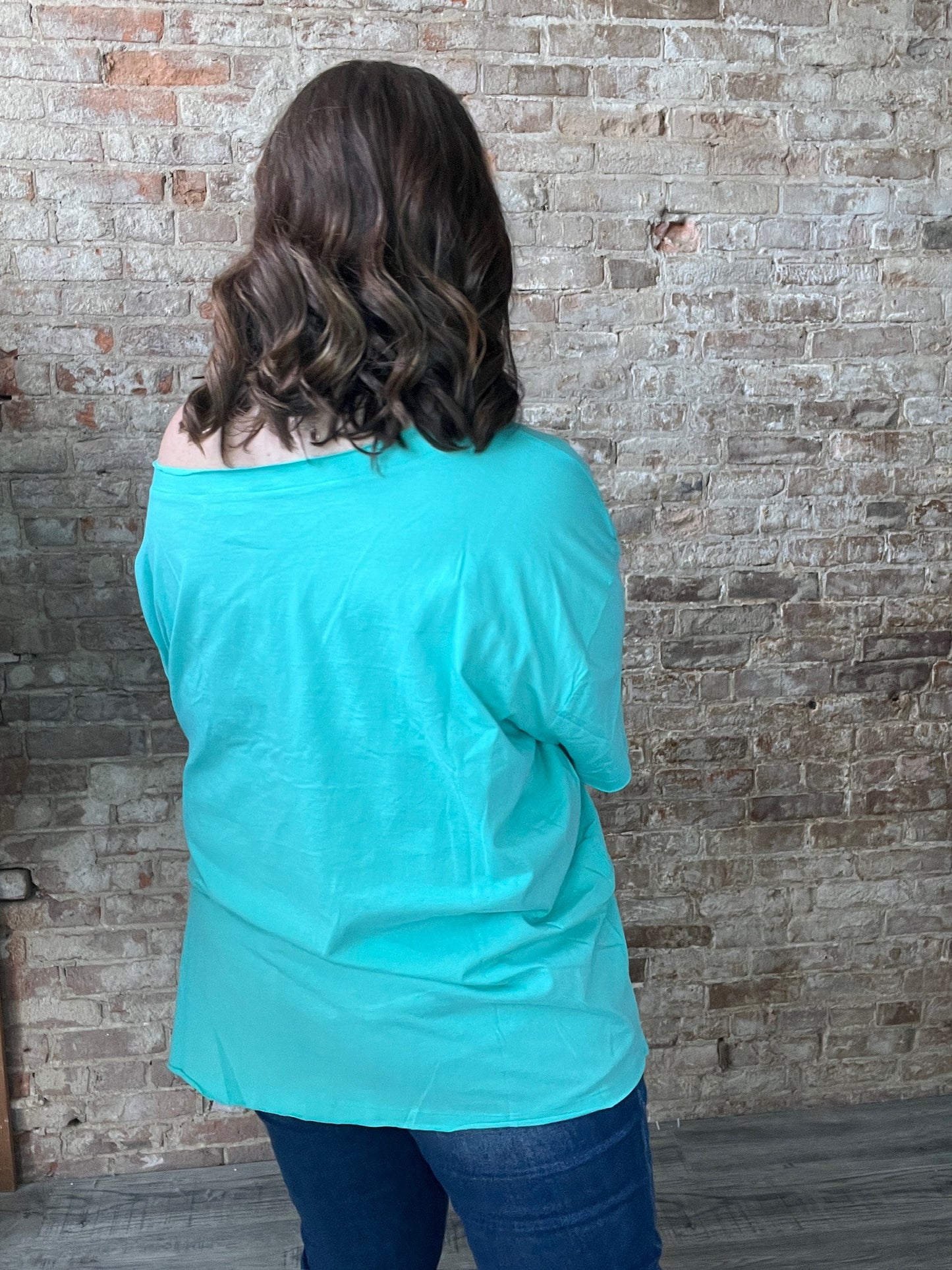 Curvy Simple Loose Neck Tees