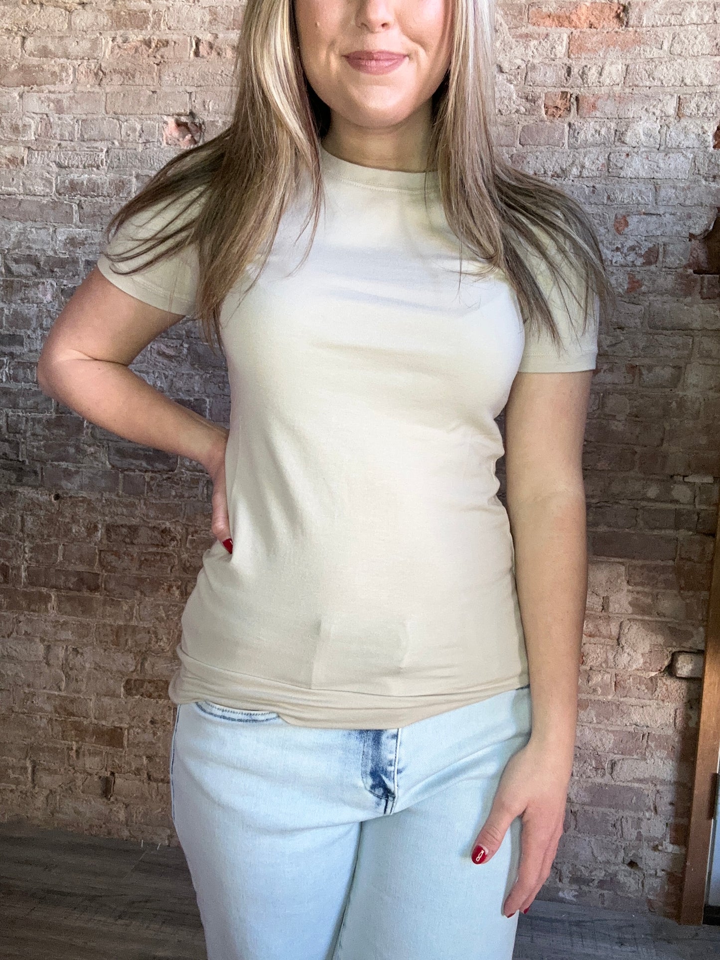 Simple Essential Tee ~ Off White