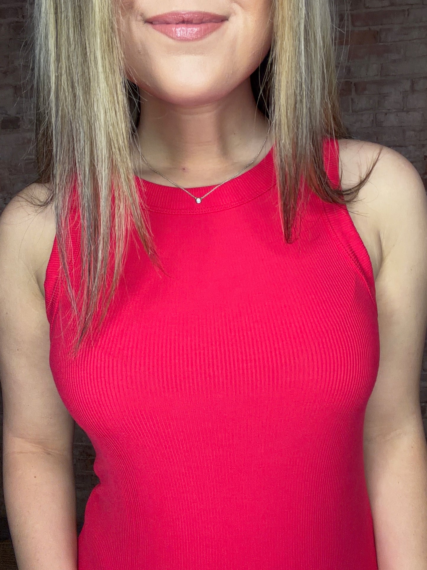 Ribbed Round Neck Tank Top ~ Red