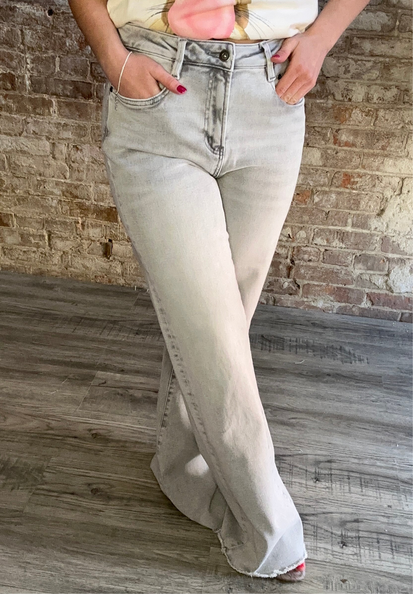 Super High Wide Leg with Raw Hem ~ Gray