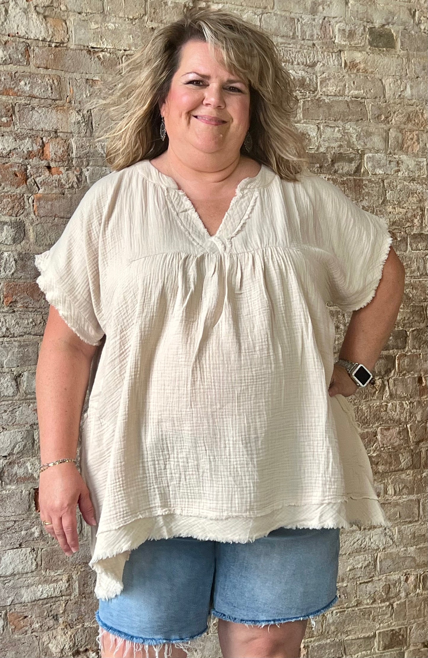 Curvy Gauze Raw Edge Short Sleeve V-neck Shirt ~ Beige