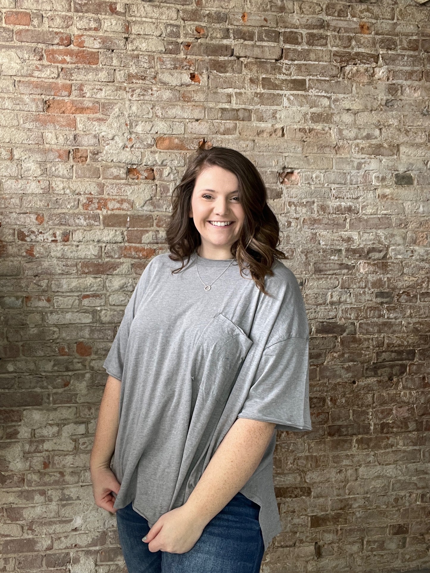 Curvy Simple Short Sleeved Tee