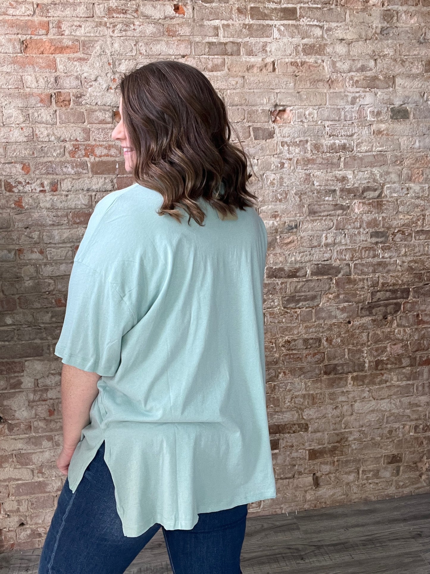 Curvy Simple Short Sleeved Tee