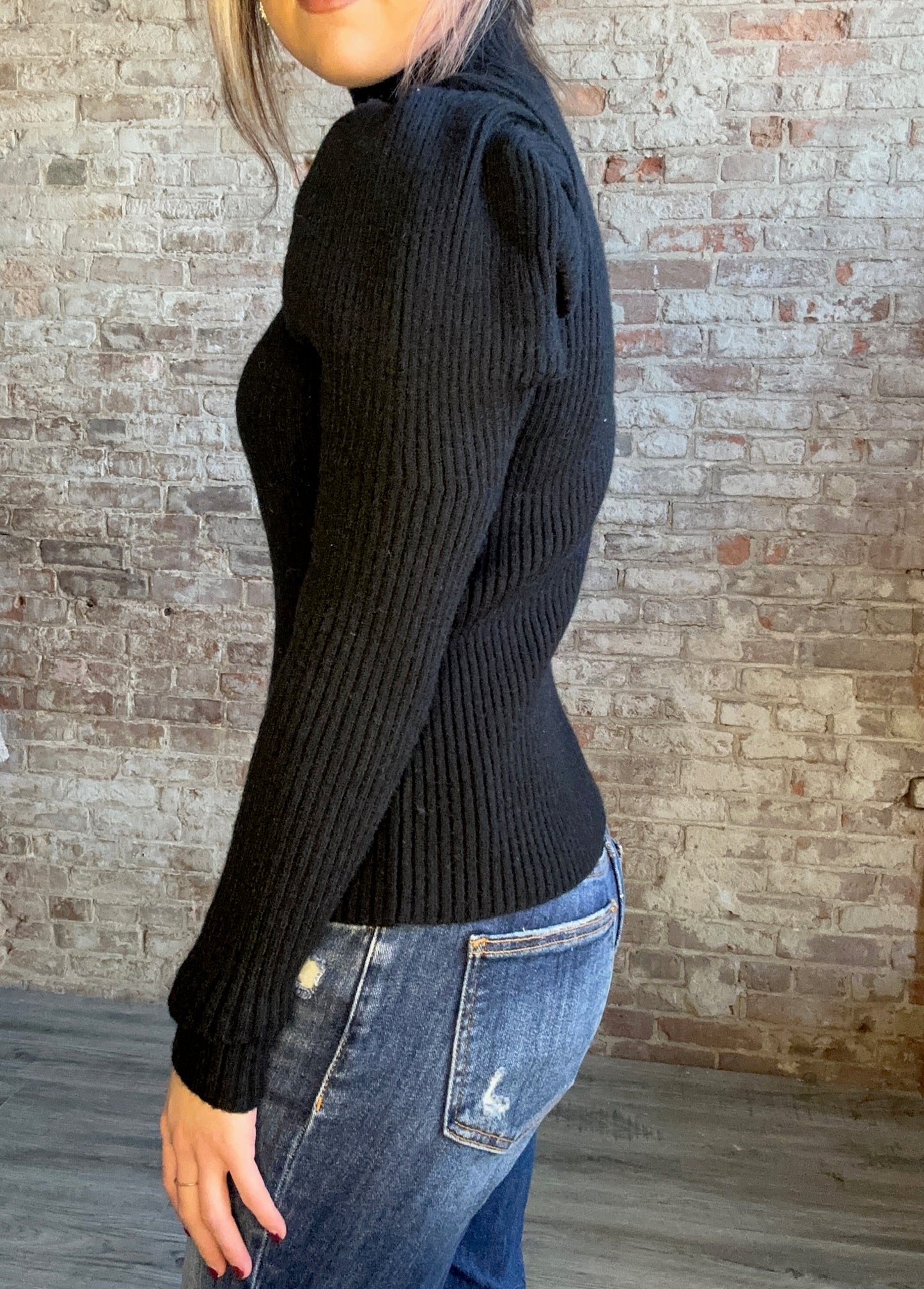 Puff Sleeved Mock Neck Sweater~ Black