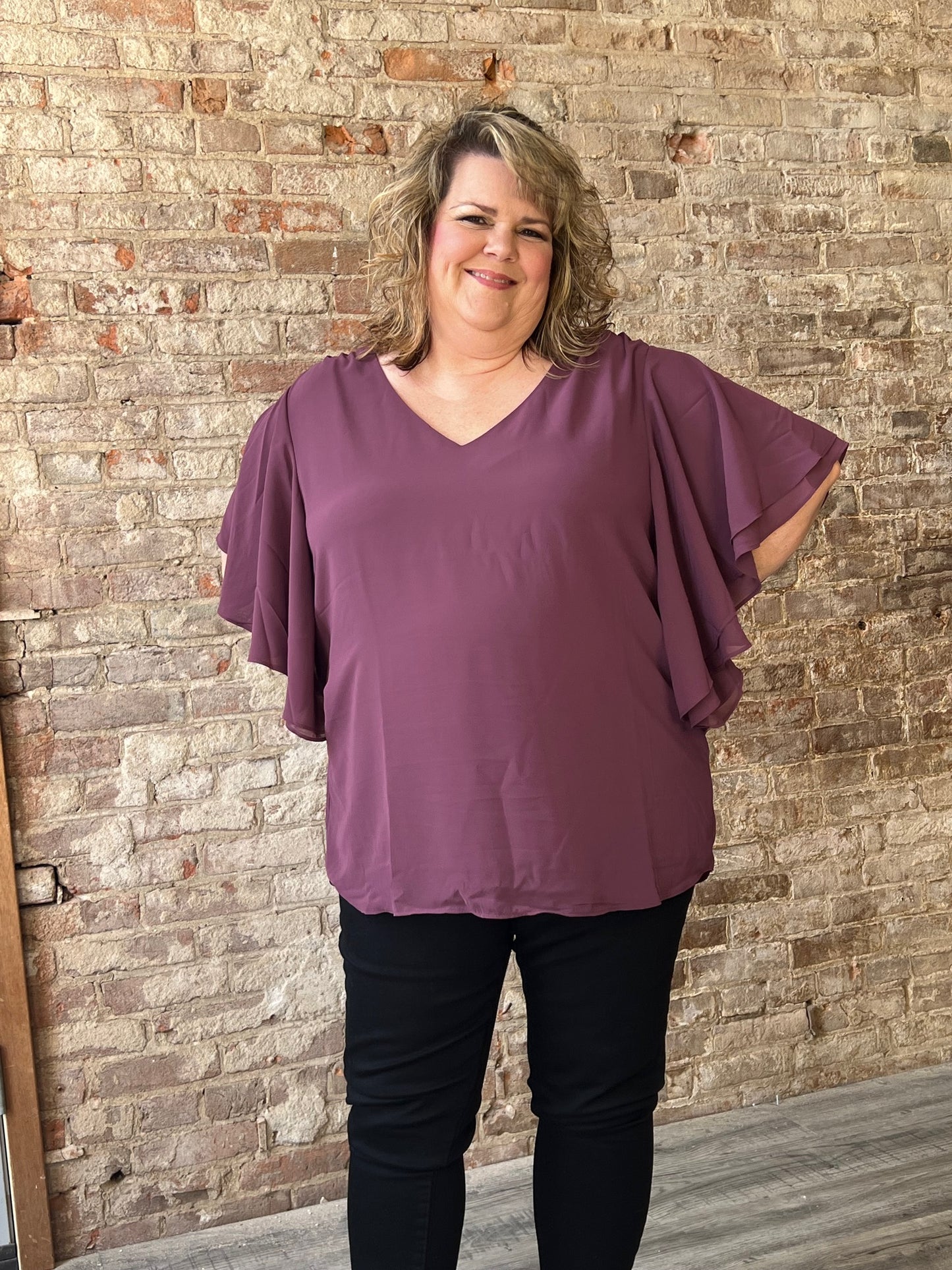 Curvy Flowy Shirt ~ Plum
