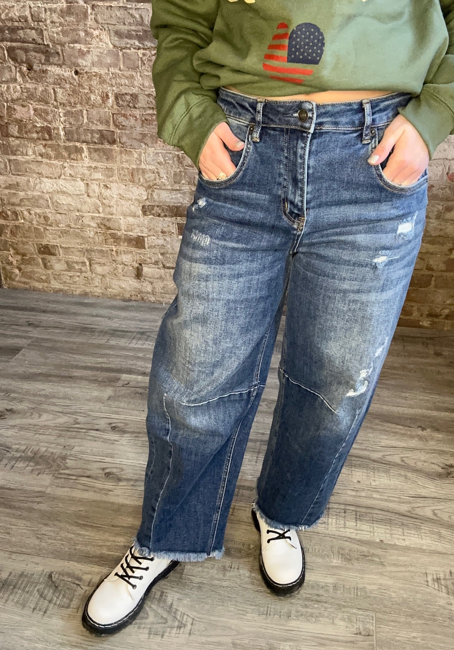 High Rise Distressed Ankle Barrel Jeans