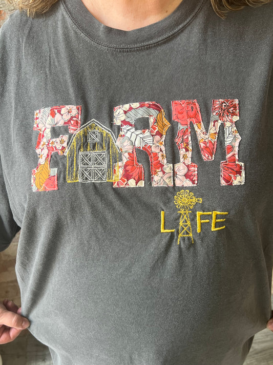 Curvy Farm Life Floral Tee ~ Charcoal