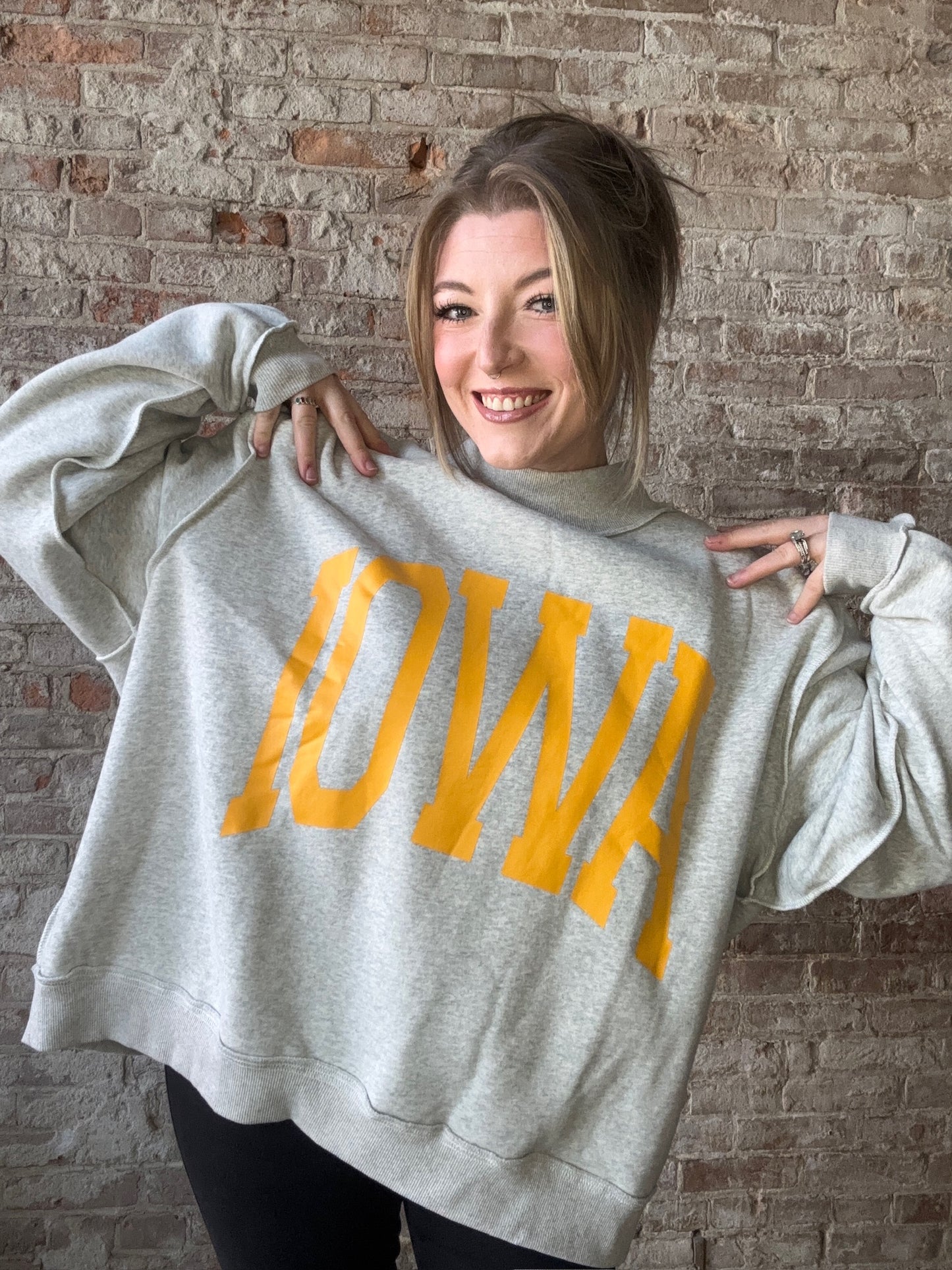 IOWA Reversible Sweatshirt