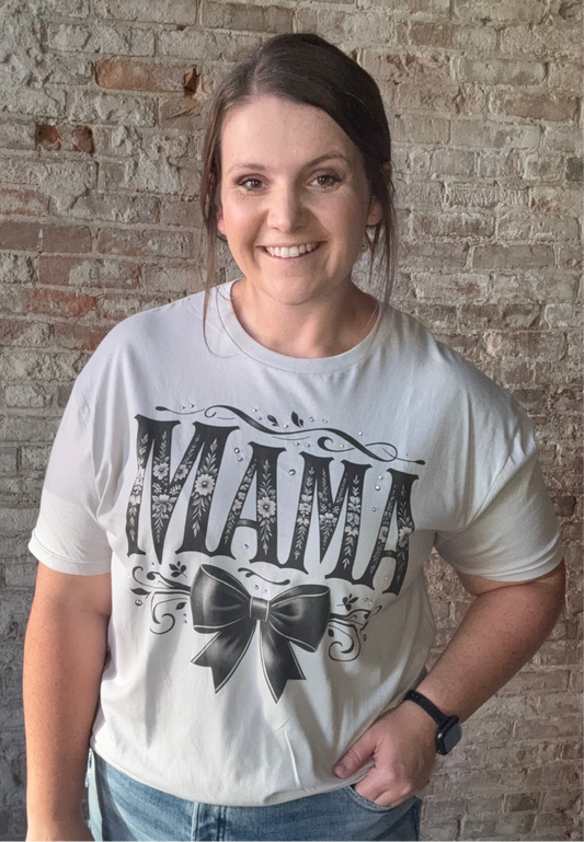 Curvy Mama Black Bow Graphic T-Shirt