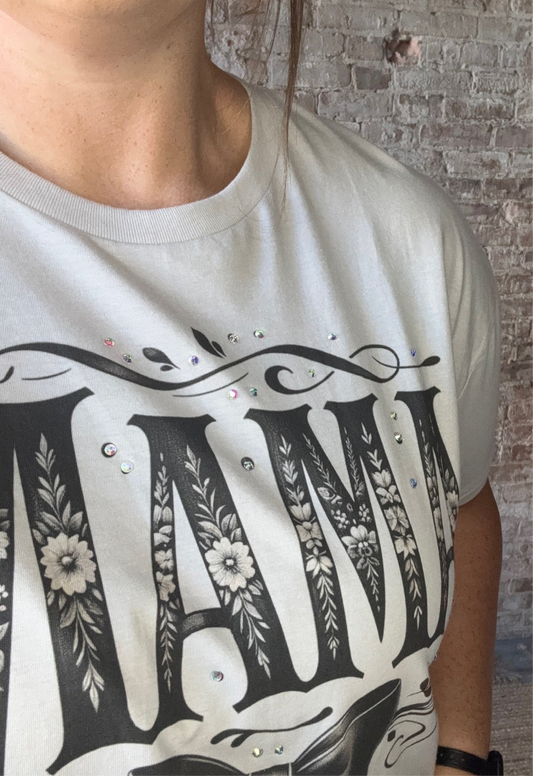 Curvy Mama Black Bow Graphic T-Shirt