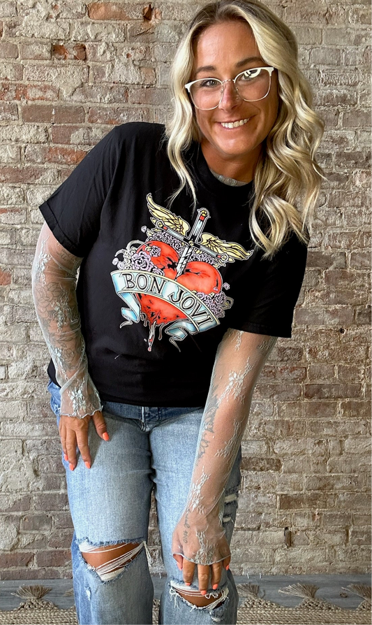 Curvy Bon Jovi Vintage Classic Rock T-Shirt